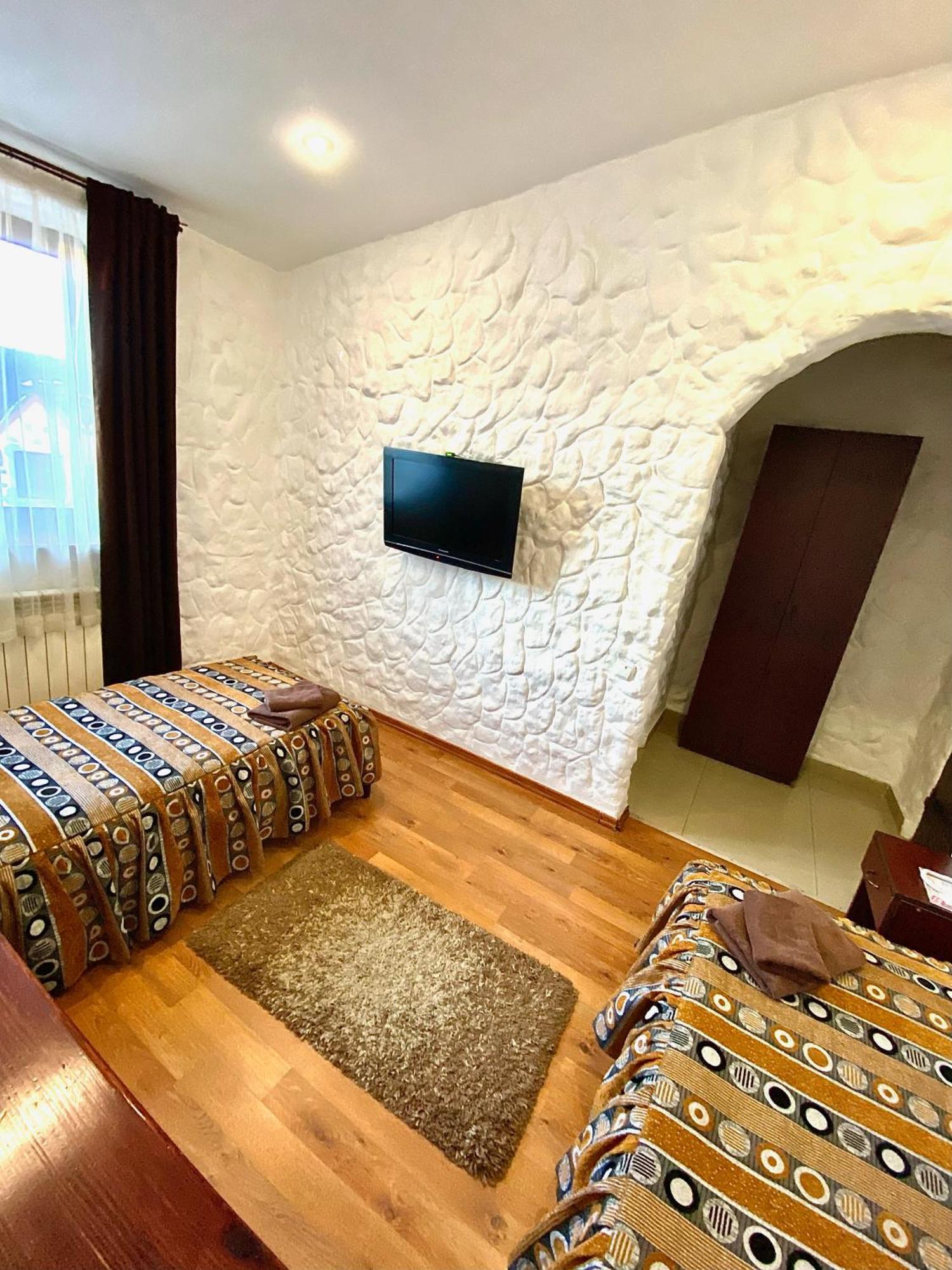 فندق Complex Khutor Velyka Omelyana المظهر الخارجي الصورة